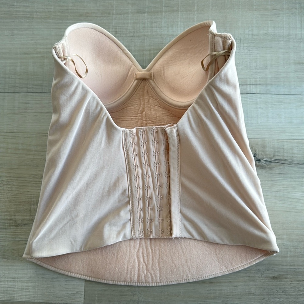 Great Condition / Worn Once Felina Seamless Bustier - Size 34A  Color = Nude